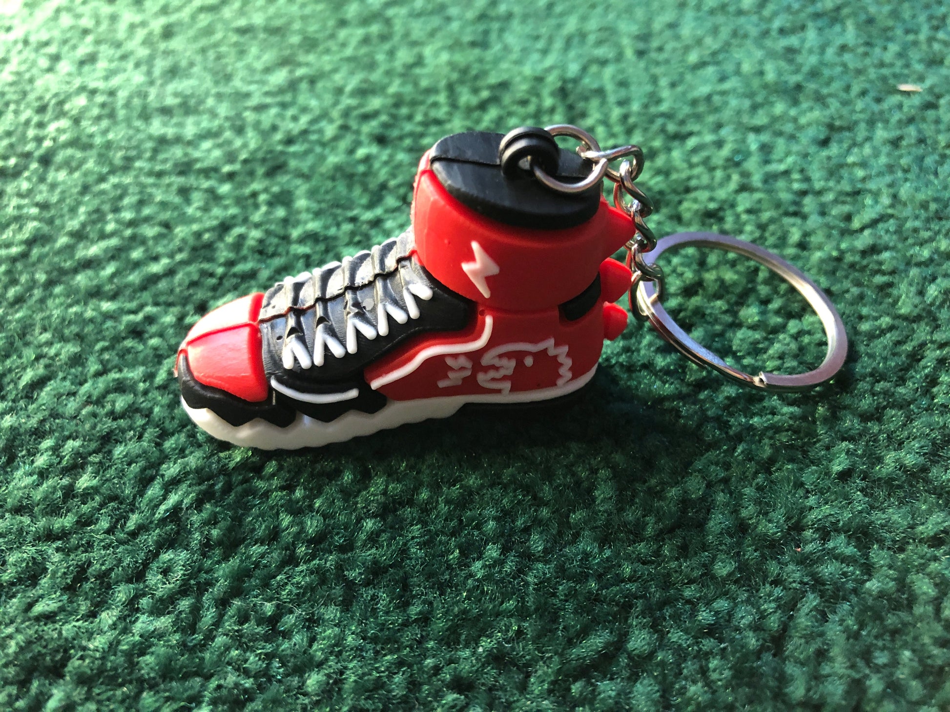Sneaker Shoes Keychain – Multicolor Mini Shoe | Collectible Keyring ToyWinkle Toys