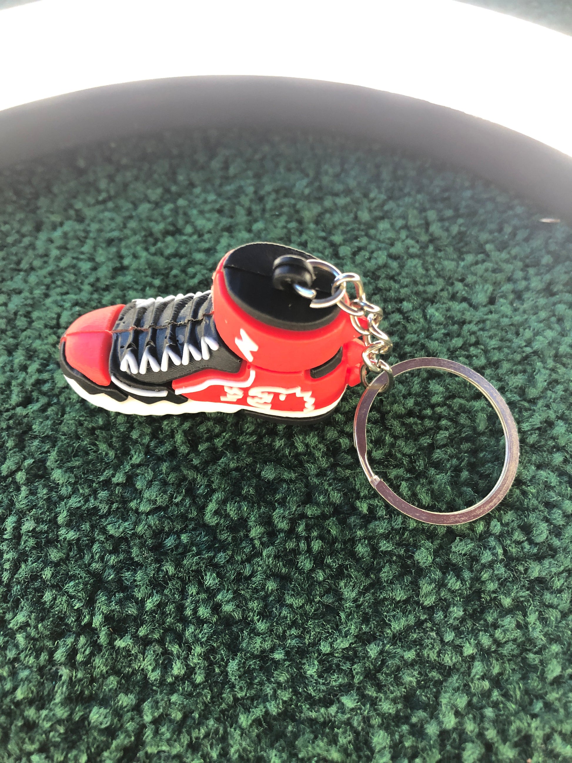 Sneaker Shoes Keychain – Multicolor Mini Shoe | Collectible Keyring ToyWinkle Toys