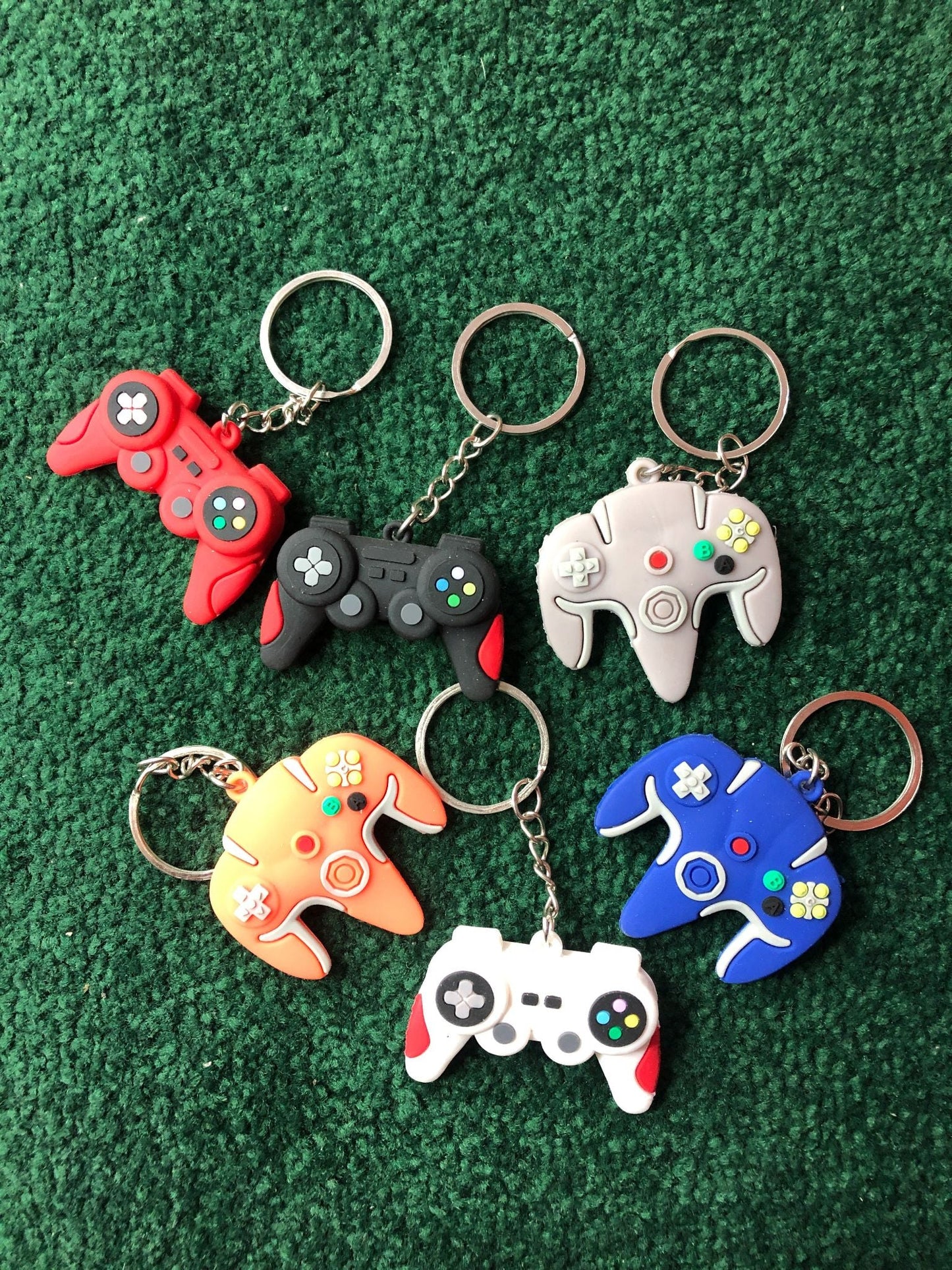 Game Controller Keychain – Cool Gaming Accessory & Gift ToyWinkle Toys