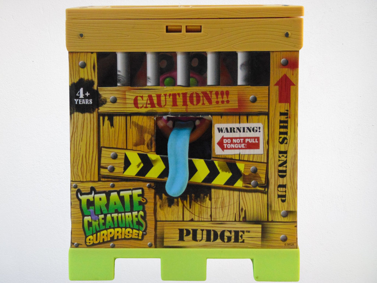 Surprise Pudge Beast in Cage Toy - Scary Multicolor