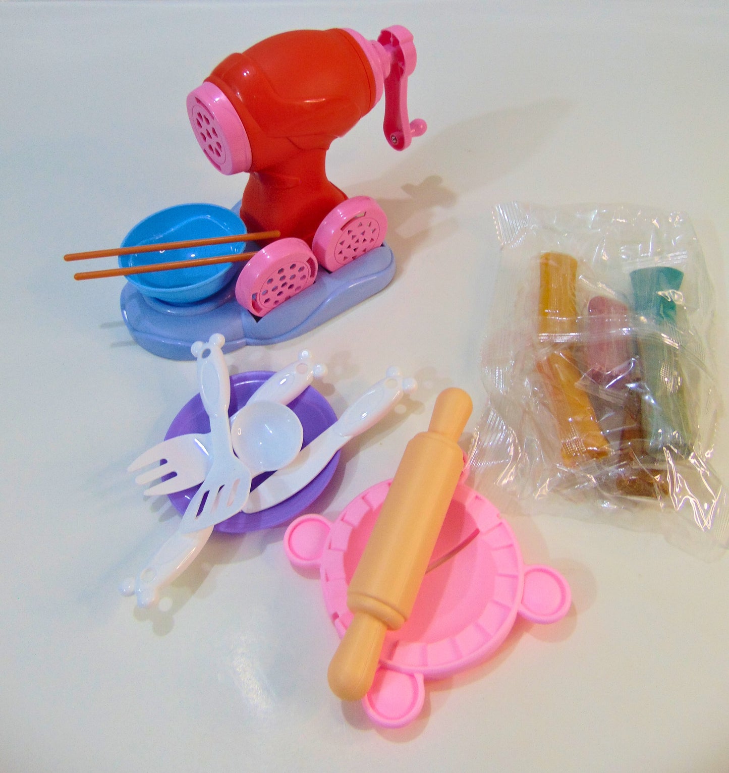 Noodles Clay Machine Set - Play Dough Noodles Maker for Kids