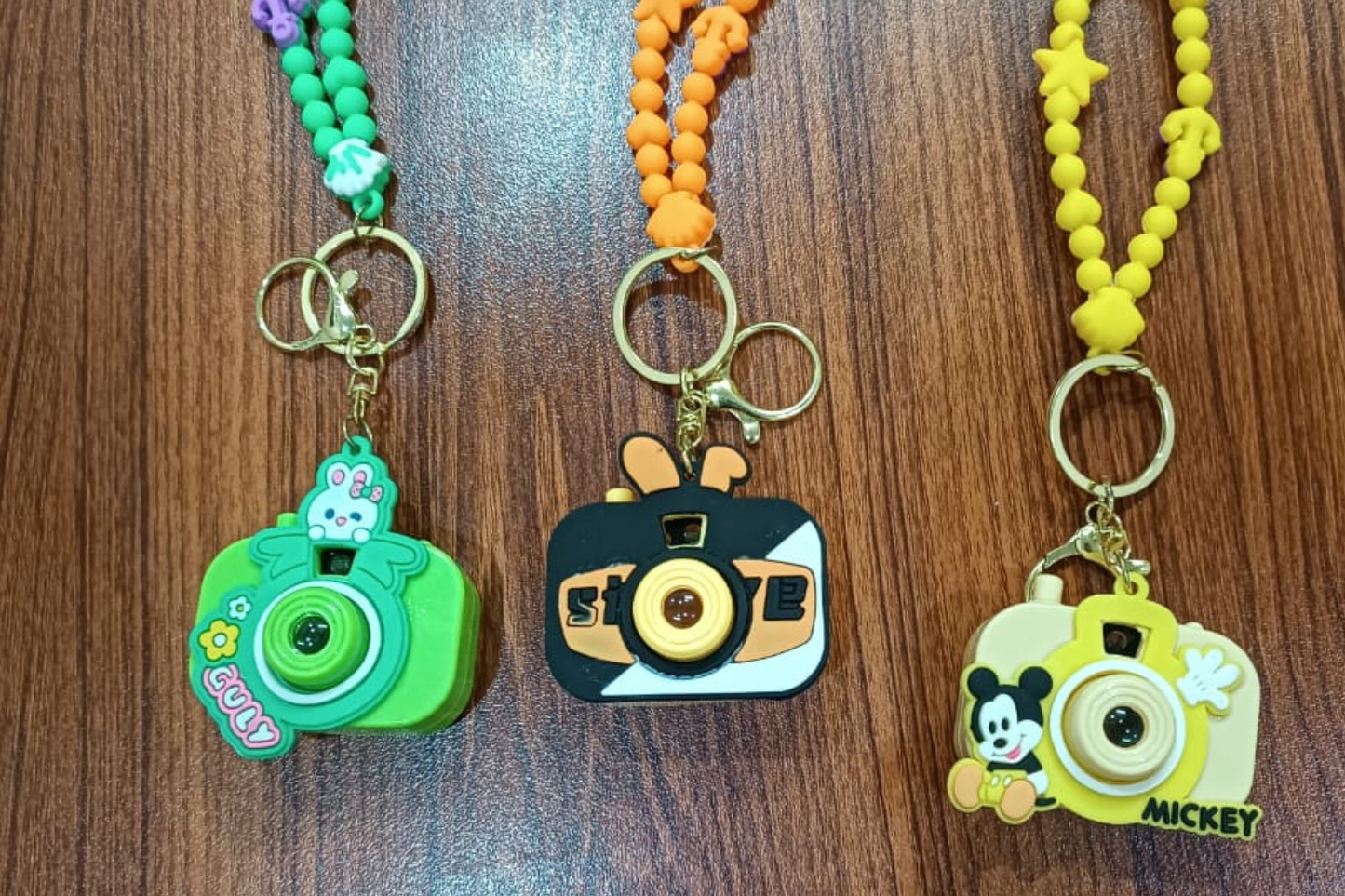 Camera Keychain Toy – Cute Mini Toy with Anime Projection & Strap