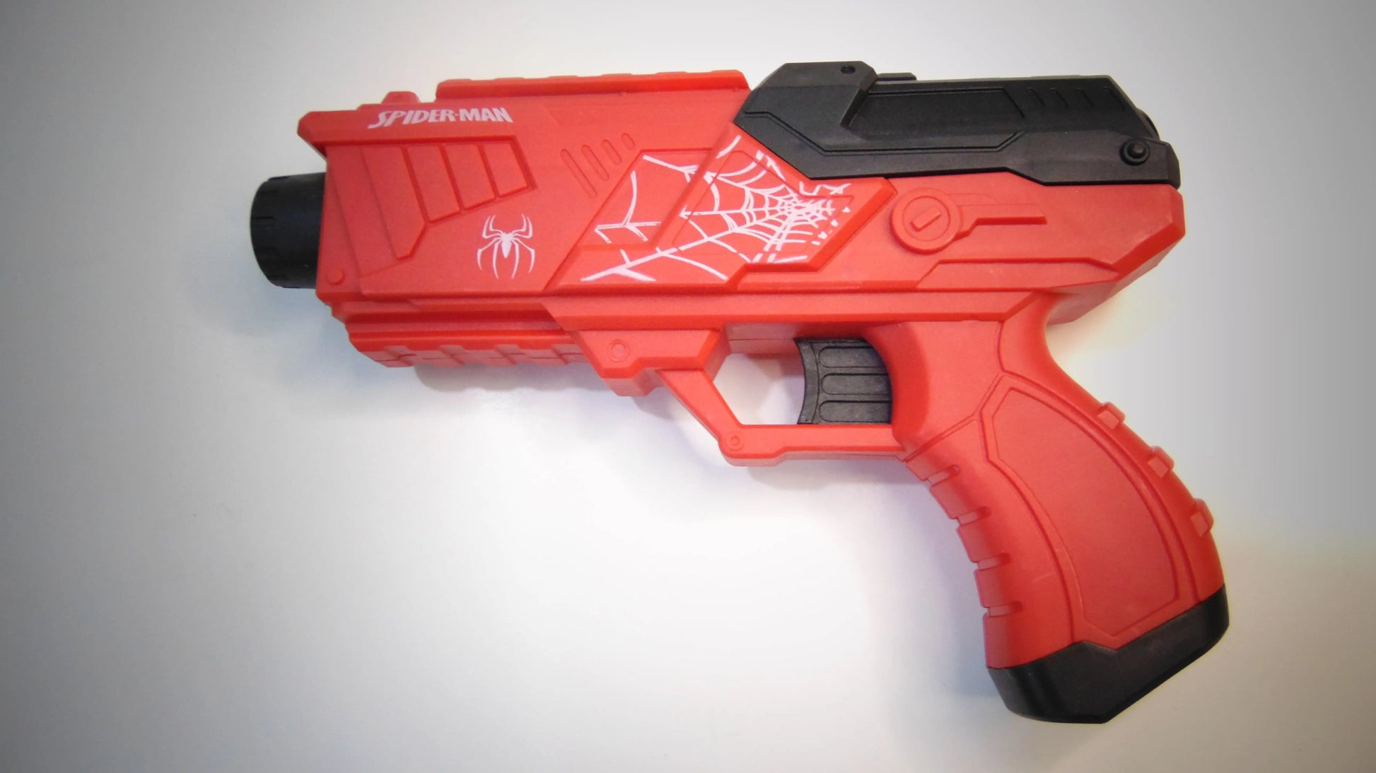 Red Spiderman Gun Set with 6 Soft Bullets, Water Absorbent Bullet Pack & 3 Action Figures ToyWinkle Toys